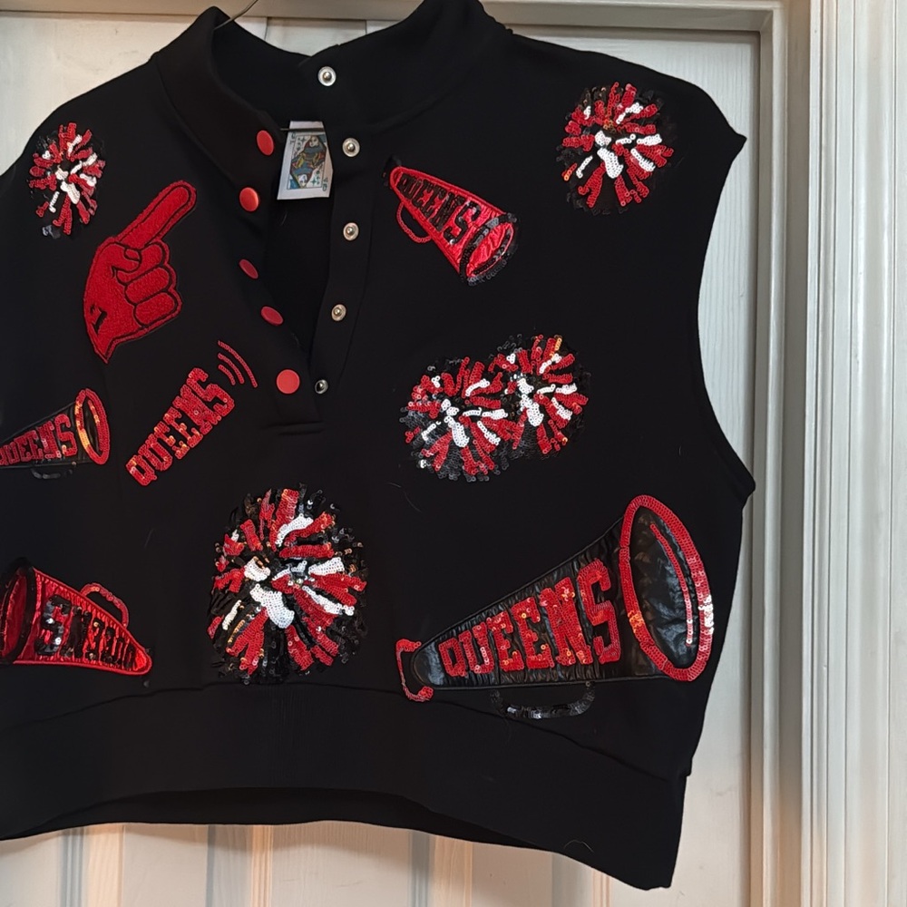 QOS oversized cropped topper